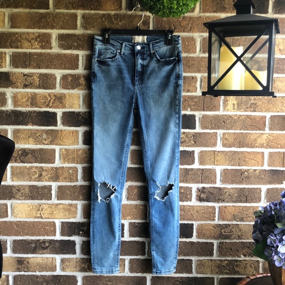 FREE PEOPLE Skinny 10” High Rise Skinny Jeans Destroyed Distressed - Picture 2 of 7